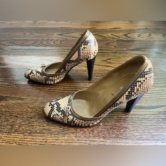 Prada Womens Snakeskin Leather Stiletto High Heels Buckle Shoes Sz. 38 brown tan - Picture 3 of 11